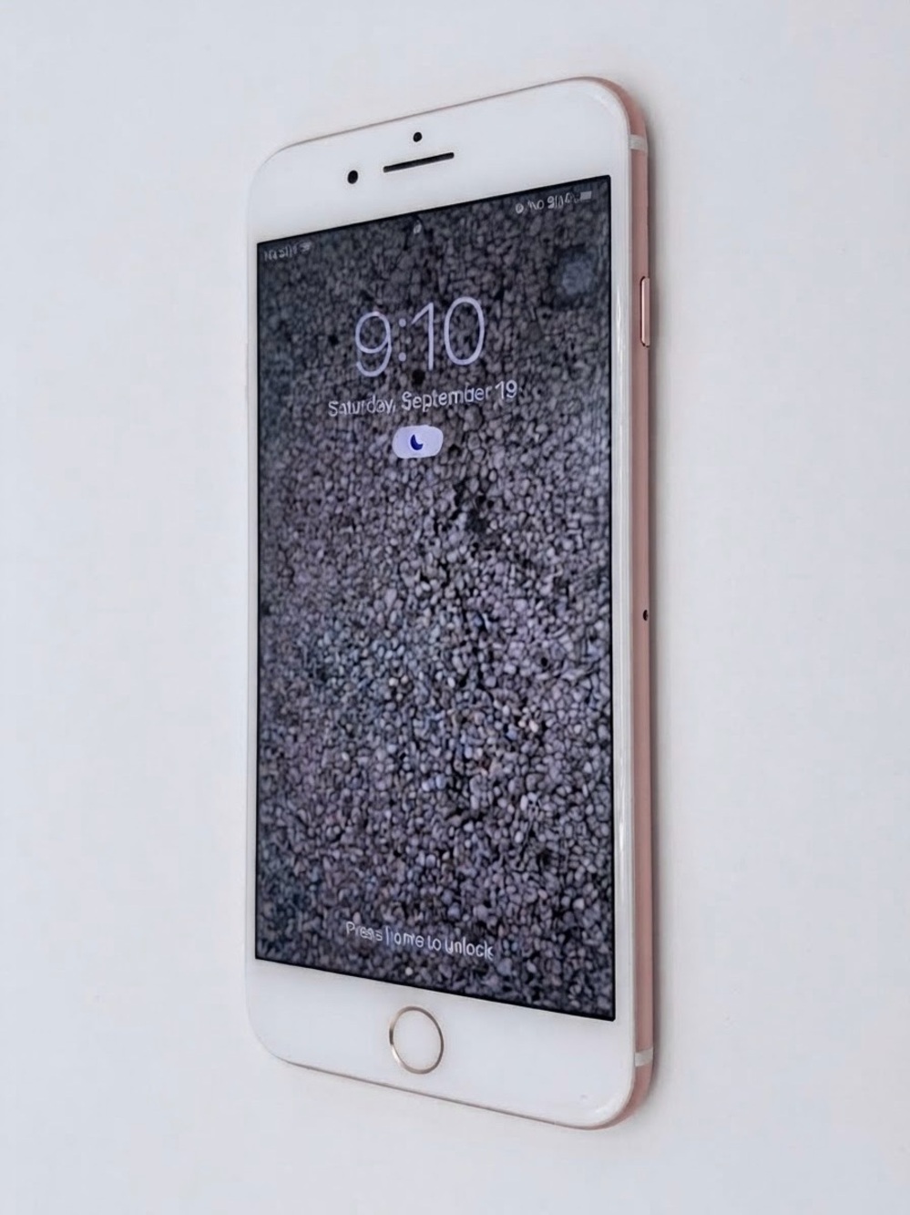 Apple iPhone in Rose Gold and White - (UNLOCKED)
